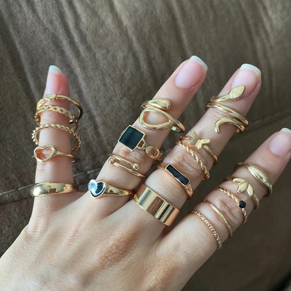 Maximum 27PCS Vintage Heart Snake Butterfly Rings Set - Picture 3 of 4